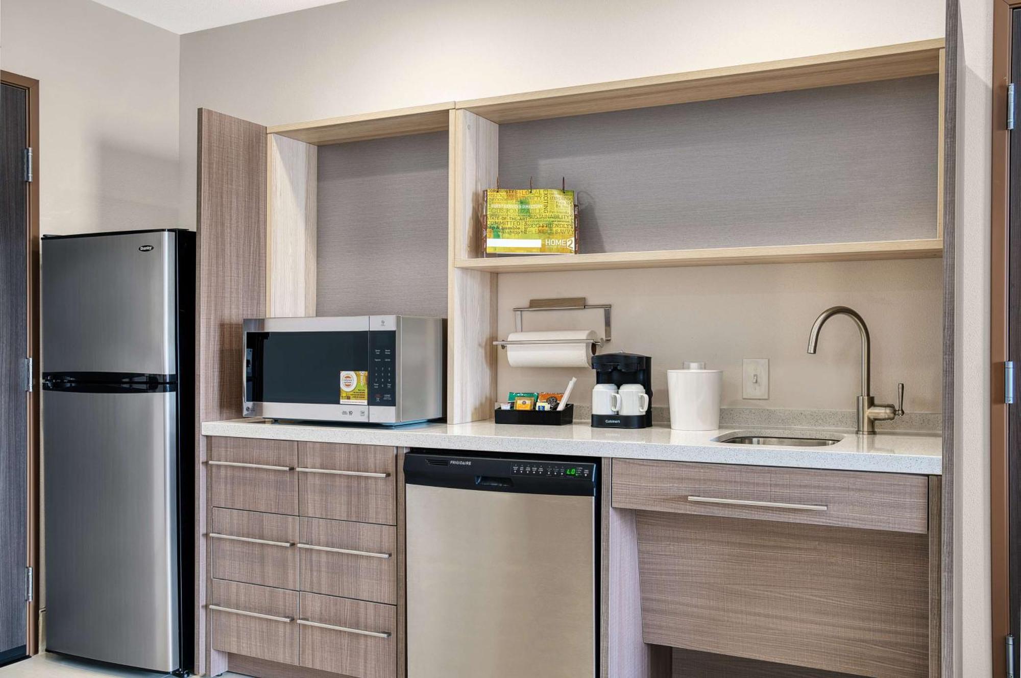 Home2 Suites By Hilton Batesville Bagian luar foto